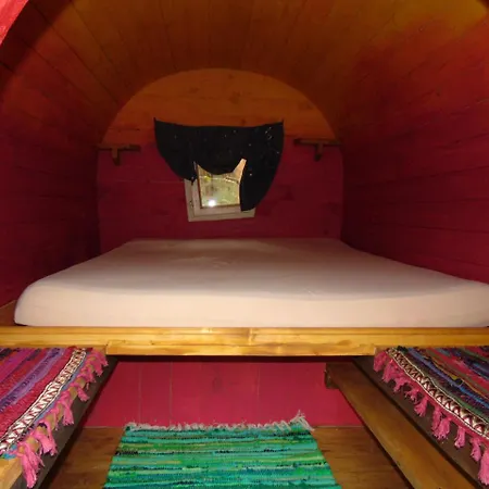 مكان تخييم Kulturinsel-Secret World Of Turisedia: Bird'S Nest Tree Hut *